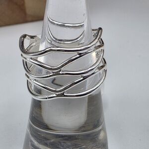Elegant Silver Wave Ring (355)